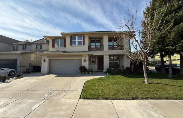 4-bedroom located on a court in Sylvan School District! - 3025 Queens Gate Court, Modesto, CA 95355