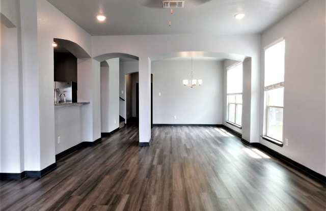 Available NOW!!!! Beautiful 2 story, 5 bedroom, 3.5 bath, 2 car garage home with a privacy fenced yard and garage door opener. This is exactly what you have been looking for! A home that offers everything you could ask for. Floor plan is such a great use Gallery 4