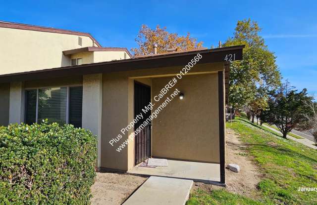 Orcutt Bluff's Single Story Condo with Detached One Car Garage Gallery 1