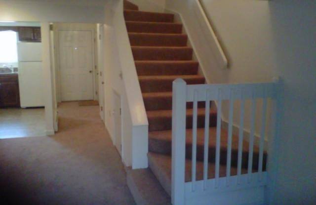 Shaker Glen Village Gallery 2