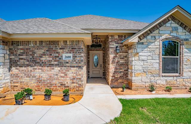 2600 Creek Drive Gallery 2