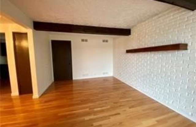 259 Republic Street Gallery 4