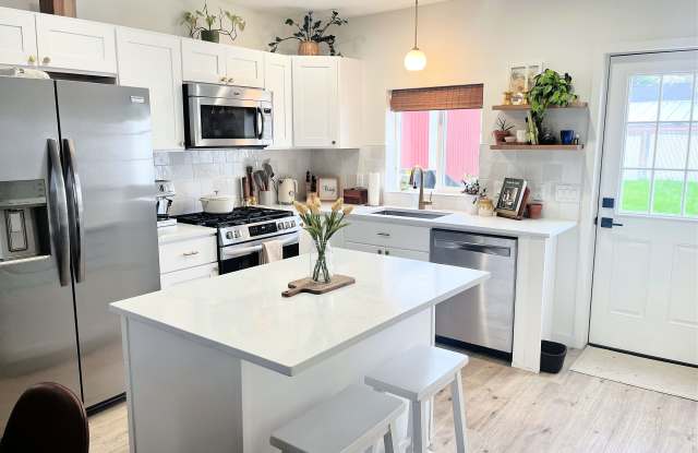 505 West Spokane Avenue photos photos