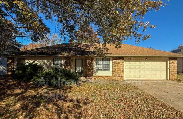 211 Northview - 211 Northview Road, Nixa, MO 65714