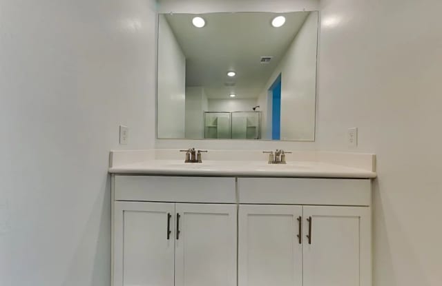 2932 West Lehigh Avenue photos photos