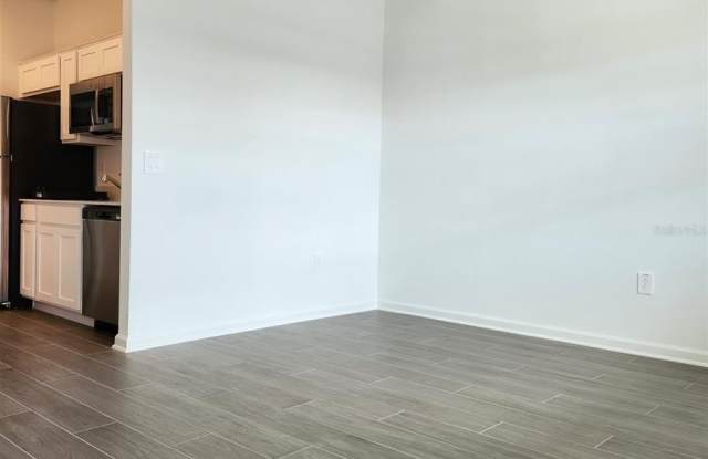 997 WATERFALL Boulevard Gallery 3