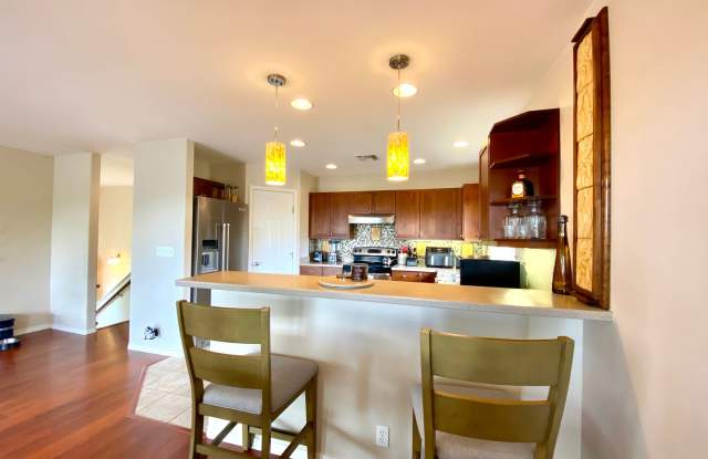 4 bedroom 3 bath unfurnished home in Pualani Estates Gallery 4
