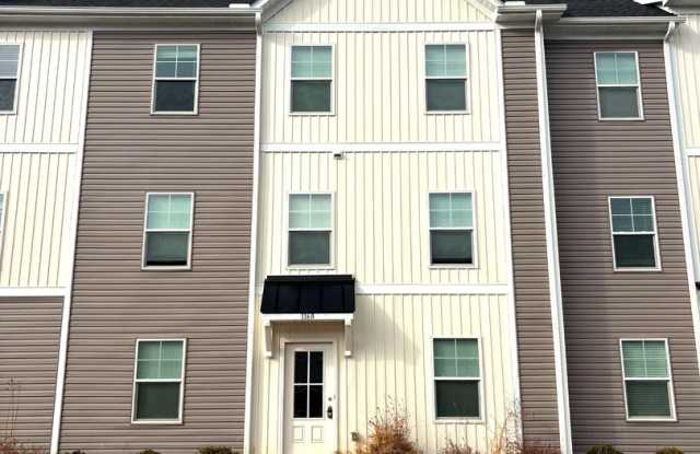 Brand New End-Unit Townhome | 3 BR/2.5BA | 1-Car Garage | Near Downtown Mooresville photos photos