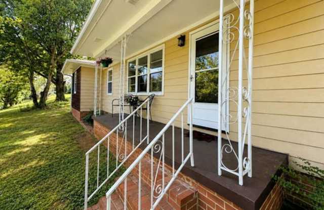 3005 Pine Dr Gallery 3