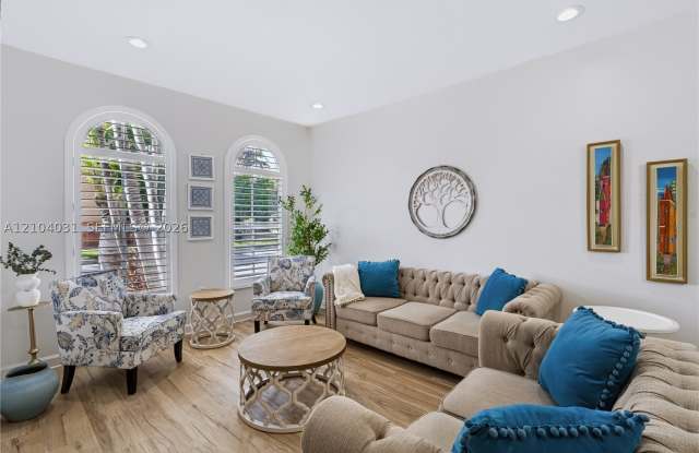 12313 SW 123rd Ter Gallery 2