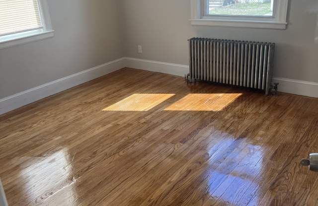 28 Steere Avenue - 28 Steere Avenue, Providence County, RI 02911