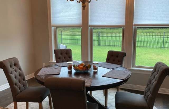 1035 Spanish Moss Circle Gallery 3