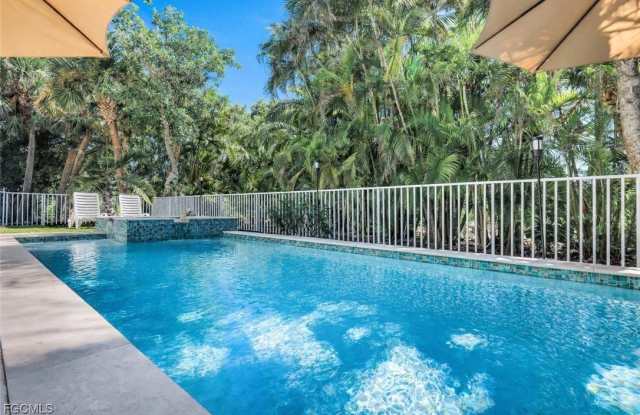 1111 Schooner Place photos photos