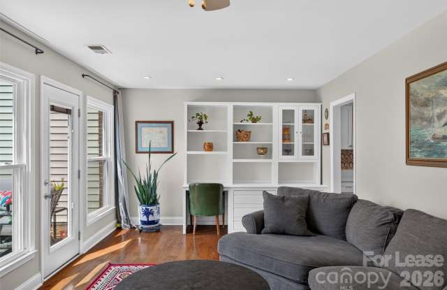 8333 Knights Bridge Road Gallery 4