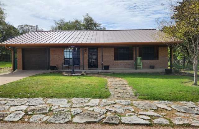 29 S Cliffwood Circle - 29 South Cliffwood Circle, Morgan's Point Resort, TX 76513