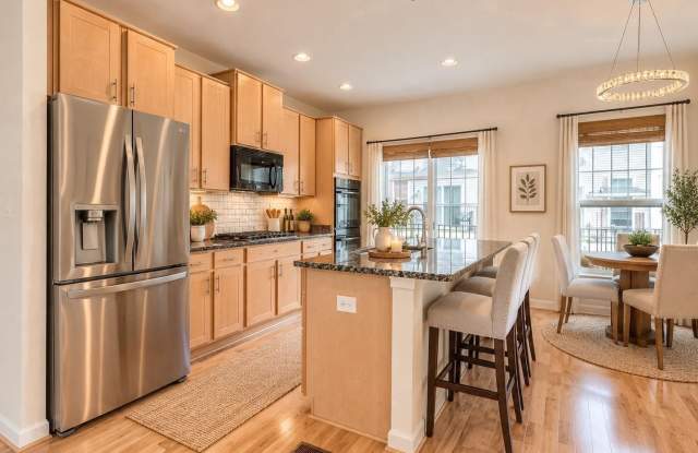 22477 GLENBOW Way Gallery 3