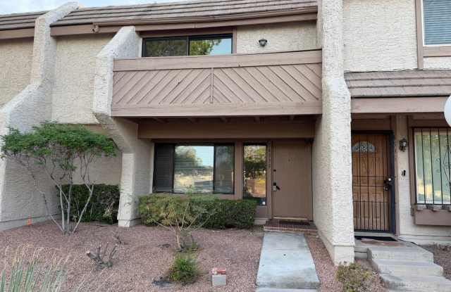 Adorable centrally located townhome photos photos