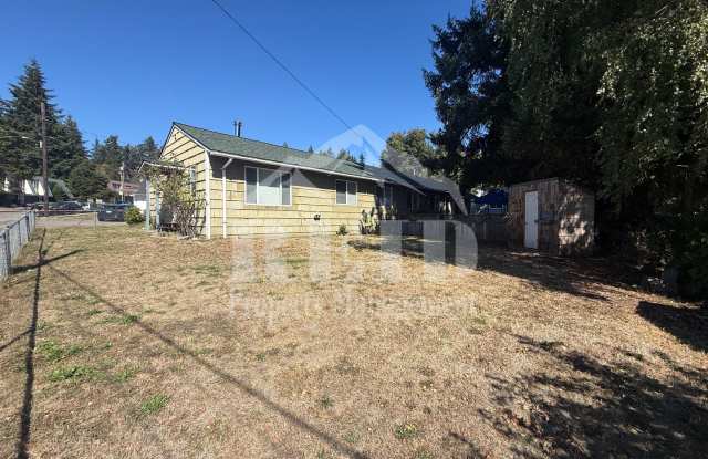 3 bedroom, 1 bathroom Bremerton Duplex Gallery 1