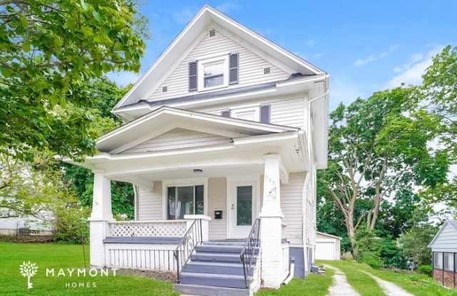 788 Saxon Avenue photos photos