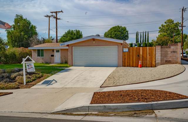 Single Story Home in Canyon Country! photos photos