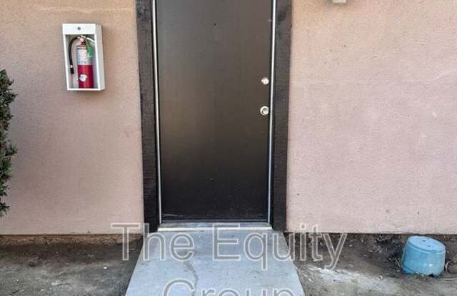 3505 W Campus Ave -2 photos photos