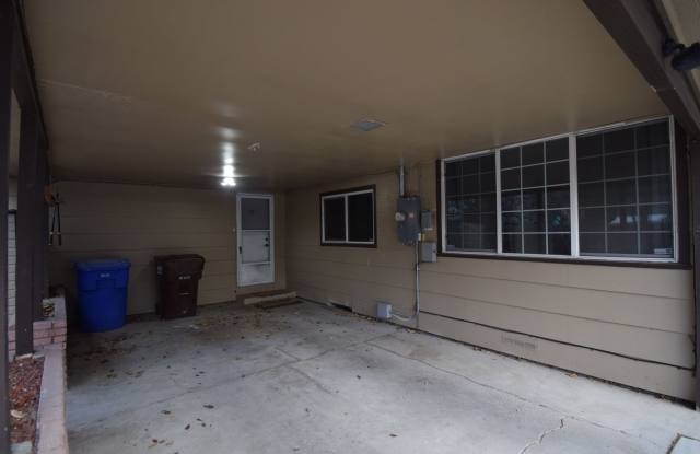 Bright Midvale 3 Bed – Near Fashion Place & Fort Union!!! Gallery 4