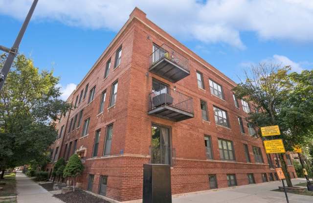 1657 W Addison Street - 1657 West Addison Street, Chicago, IL 60613