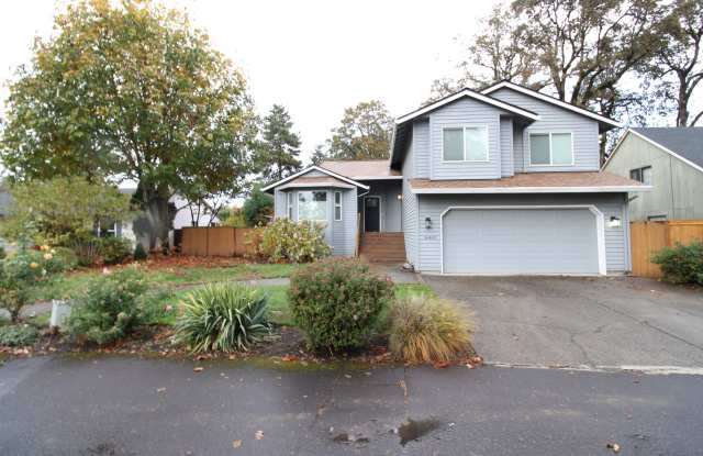 16410 Southeast Oakhurst Court Gallery 1