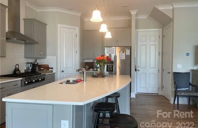 5835 Ardrey Kell Road Gallery 4