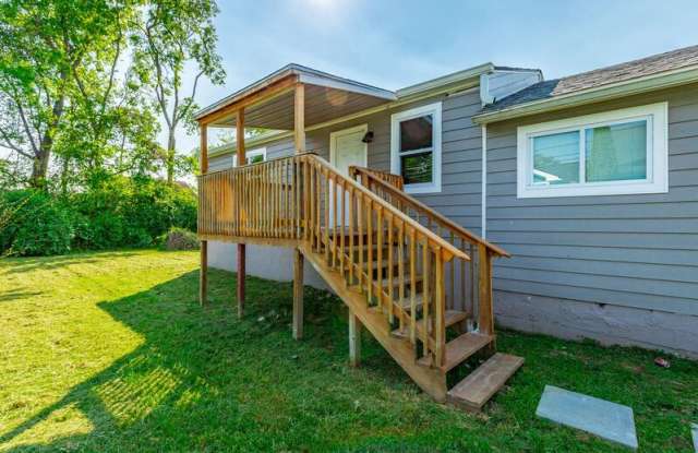 1812 E 13th St photos photos