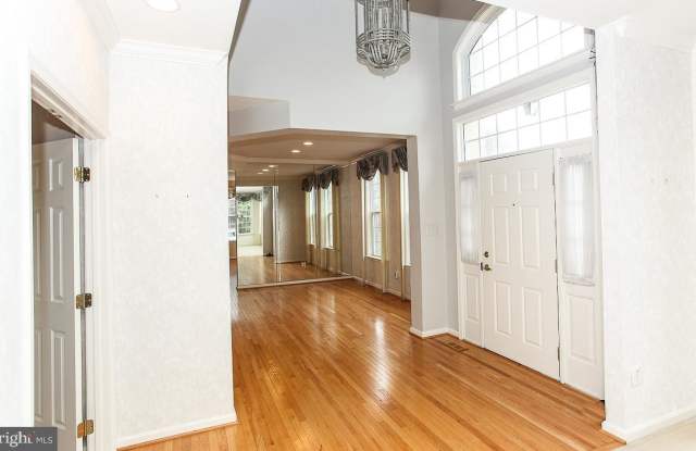 8808 JOSHUA COURT Gallery 2