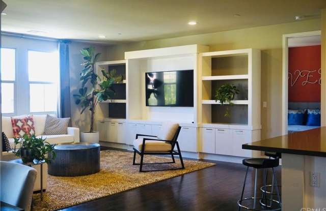 715 Trailblaze Gallery 2
