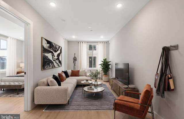 1144 FRANKFORD Avenue Gallery 1