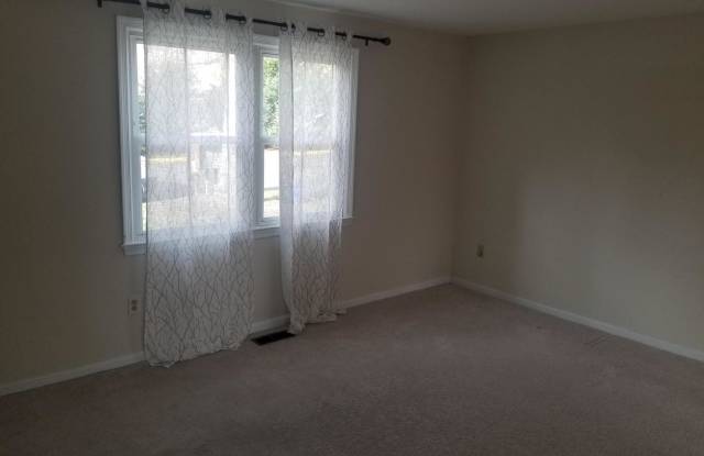 3117 Pebble Hill Ln Gallery 4