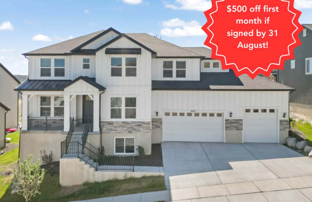 Pet-Friendly Upgraded 4-Bedroom Home with 3 Car Garage. photos photos