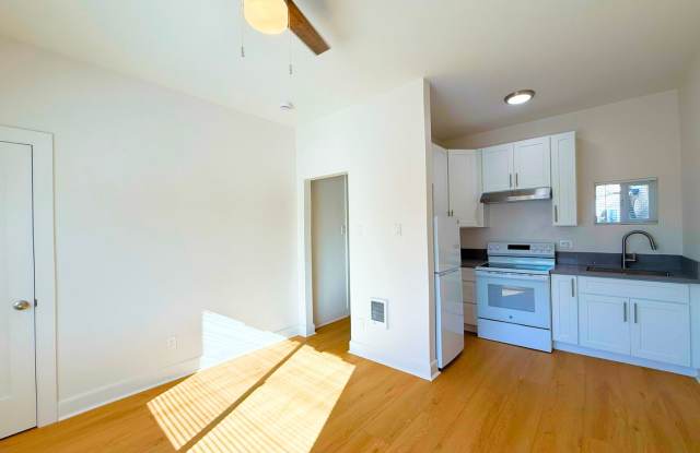 Welcome to Your Newly Renovated One-Bedroom Coastal Gem in Mission Beach photos photos