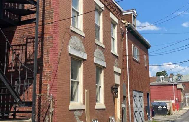 Pittsburgh - 3 Bed 2 Bath - Just Renovated photos photos