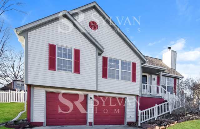 204 North Highland Drive - 204 North Highland Drive, Raymore, MO 64083