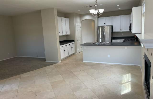 17678 W Desert View Ln - 17678 West Desert View Lane, Goodyear, AZ 85338