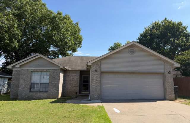 For Rent – 102 Plumdale Dr, Sherwood, AR photos photos