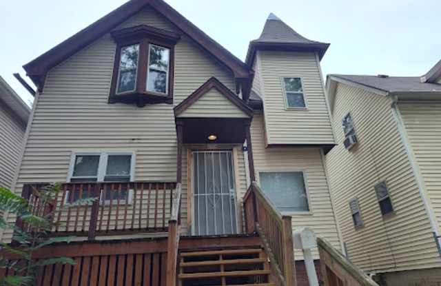 2554 N 34th Street 4 Bedroom House photos photos