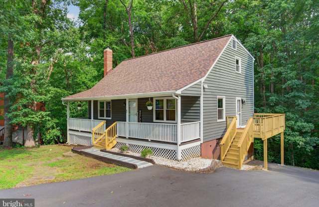 5 HUNTINGTON Drive Gallery 3