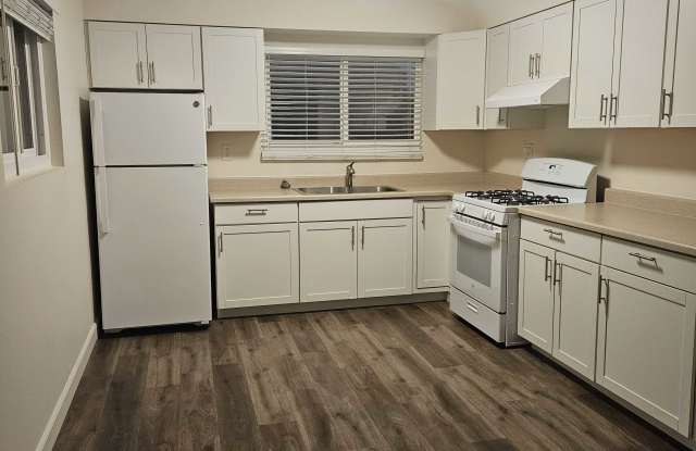 222 Brookwood Avenue photos photos