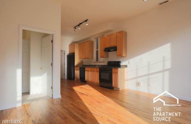 2634 N Halsted St 2 RR - 2634 North Halsted Street, Chicago, IL 60614