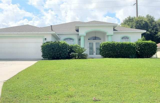957 VIA BIANCA DRIVE - 957 Via Bianca Drive, Four Corners, FL 33896
