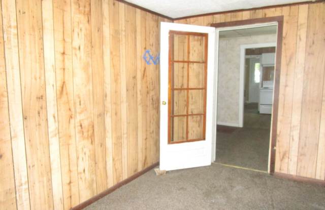 2528 W Memorial Gallery 2