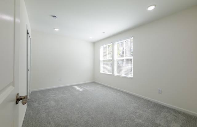 25552 Tolstoy Trail Gallery 4