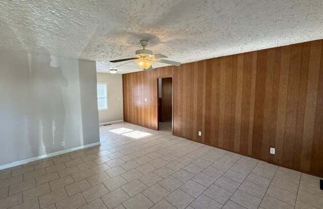 3443 Macarthur Lane Gallery 4