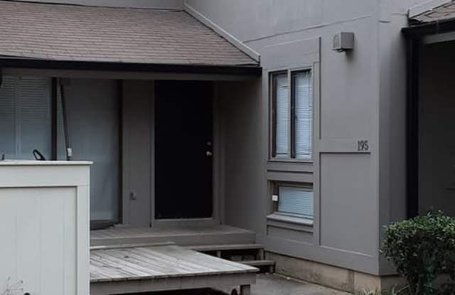 195 Woodstone Dr. // Move in October! photos photos