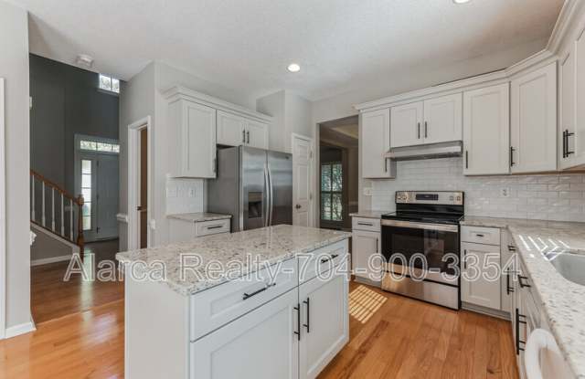 9418 Willow Tree Ln Gallery 4